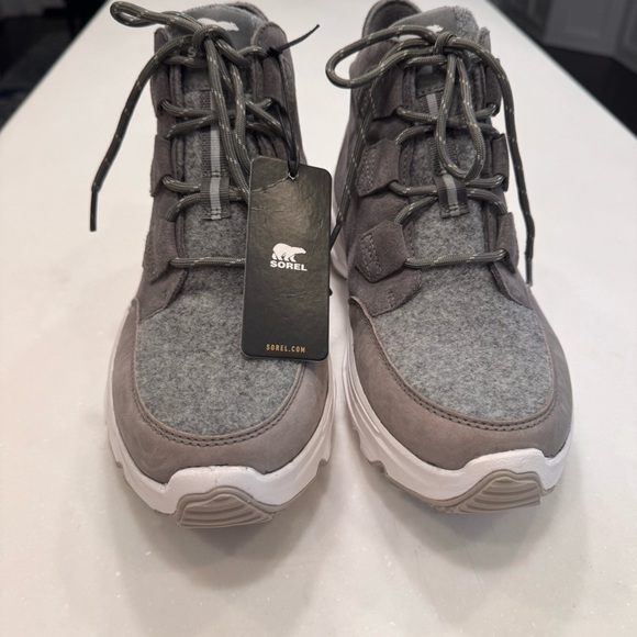 SOREL Women's Gray Kinetic Breakthru Caribou Sneaker Boot Size US 10  EU 41 NEW - Picture 2 of 11
